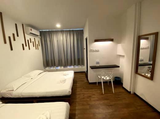 Kuching Hotel Extérieur photo