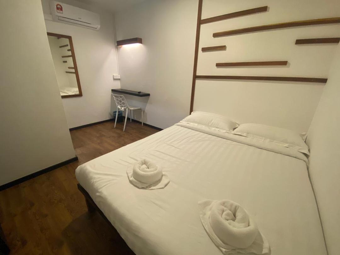 Kuching Hotel Extérieur photo